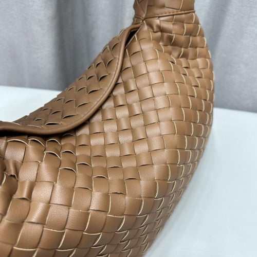 شنطه نسائية ماركة Bottega Veneta