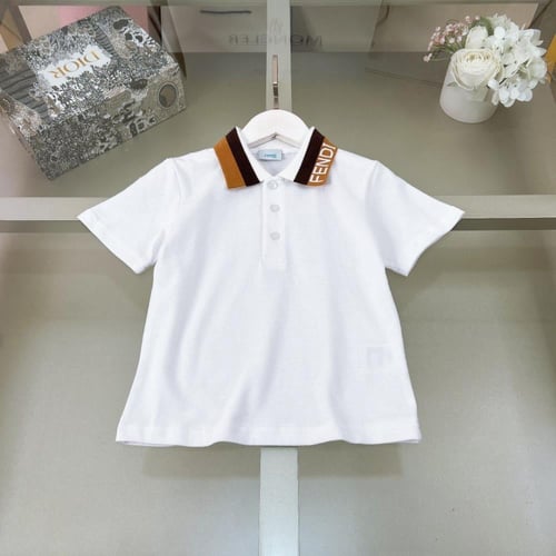 طقم اطفال ماركات متنوعه