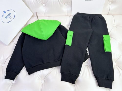 طقم اطفال ماركات متنوعه