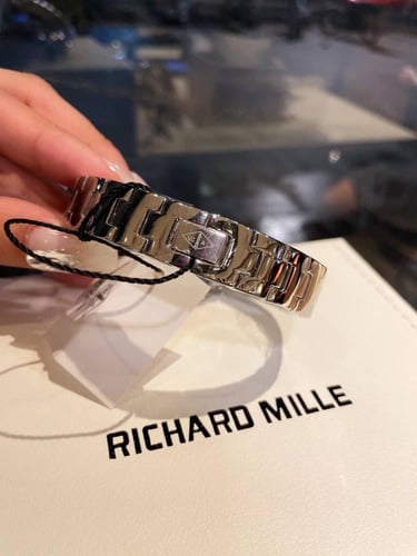 ساعة نسائية ماركة ‏Van Cleef