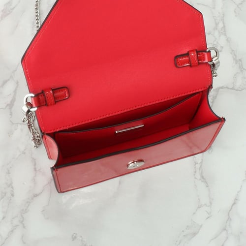 شنطه نسائية ماركة Prada