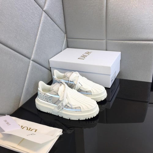 حذاء نسائي ماركة ‏Dior