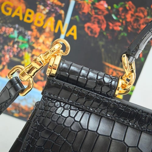 شنطة نسائية ماركة D&G