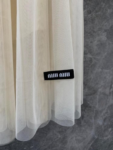 تنوره مدي ماركة Miumiu