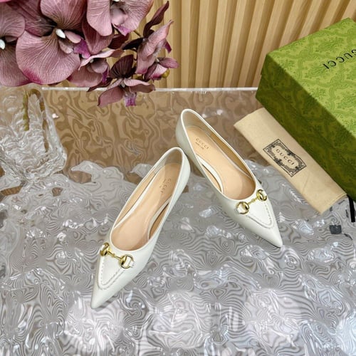 حذاء نسائي ماركة ‏Gucci