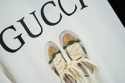 بلوفر ماركة Gucci