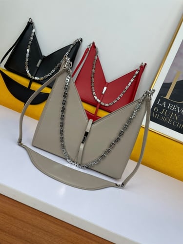 شنطة نسائية ماركة Givenchy