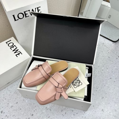 حذاء نسائي ماركة Loewe