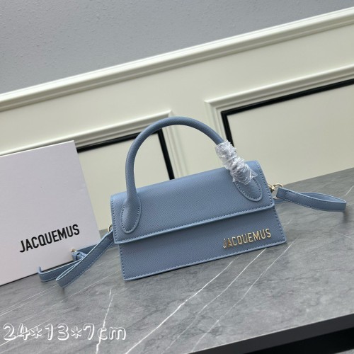 شنطة نسائية ماركة JACQUEMUS