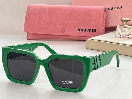 نظاره ماركة Miumiu