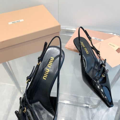 حذاء نسائي ماركة ‏Miumiu