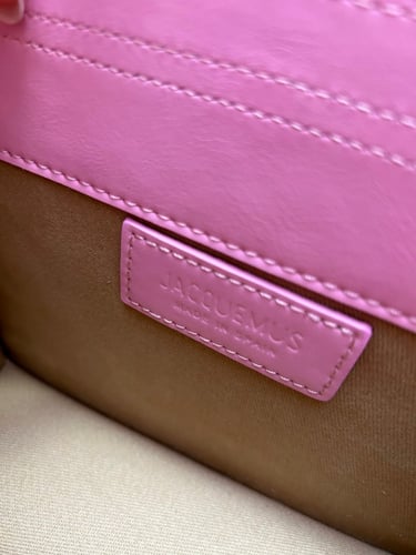 شنطة نسائية ماركة JACQUEMUS