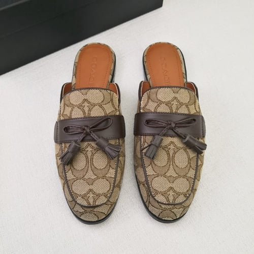 حذاء نسائي ماركة Coach