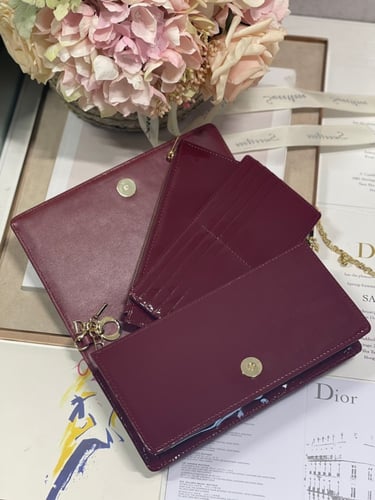 شنطة نسائية ماركة Dior