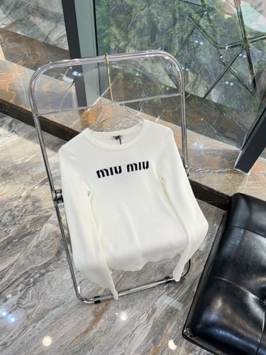 سترة نسائية ماركة Miumiu