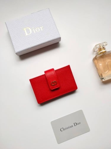 كارد ماركة Dior