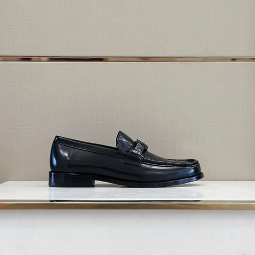 حذاء رجالي رسمي ماركة LV