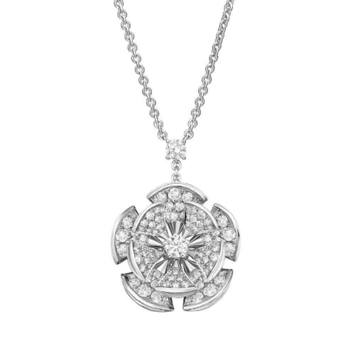 قلادة نسائية ماركة Bvlgari