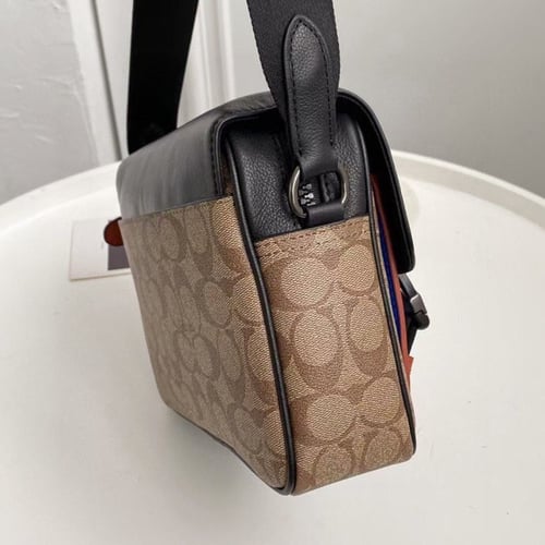 شنطة ماركة Coach