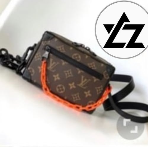 شنطة ماركة LV