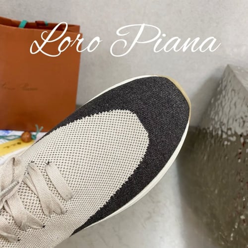 حذاء ماركة Loro piana