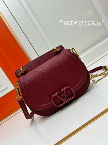 شنطة نسائية ماركة Valentino