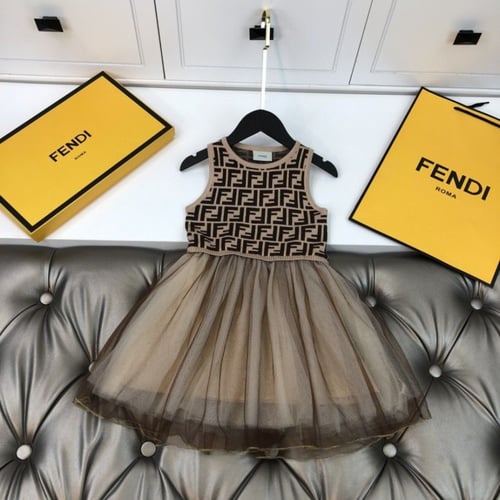 فستان بناتي ماركة Fendi
