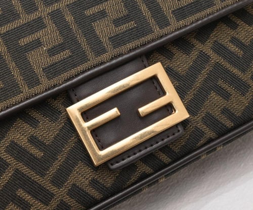 شنطة نسائية ماركة Fendi