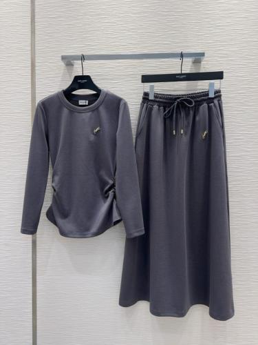 طقم نسائي ماركة YSL
