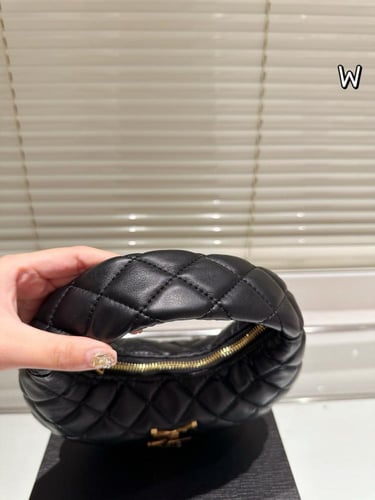 شنطة نسائيه ماركة YSL