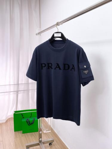 تي شيرت ماركة Prada