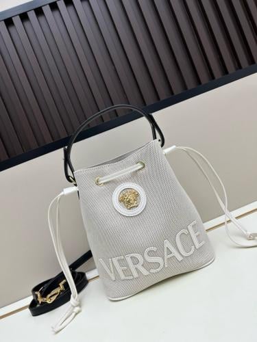 شنطه نسائية ماركة Versace