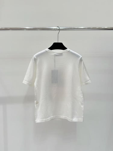 تي شيرت نسائي ماركة Fendi