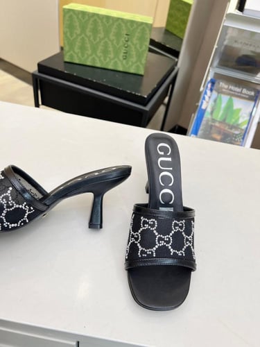 حذاء نسائي ماركة ‏Gucci