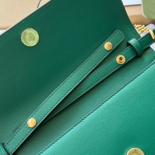 شنطة نسائية ماركة Gucci