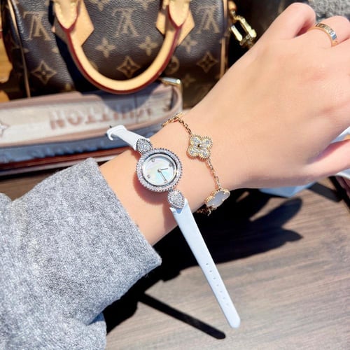 ساعة نسائية ماركة Boucheron