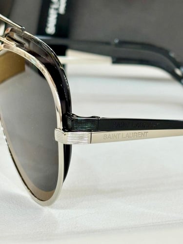 نظاره ماركة YSL