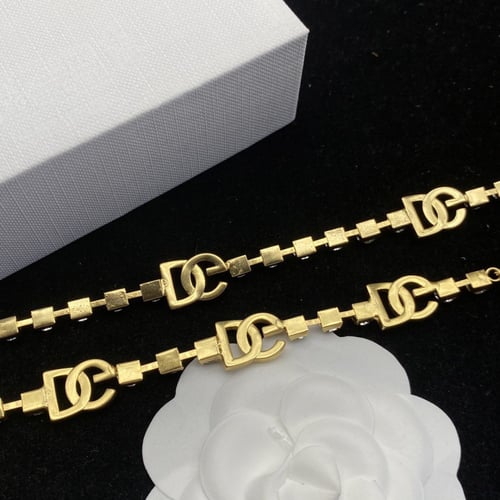 قلادة واسورة ماركة Dolce & Gabbana