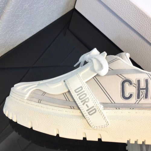 حذاء نسائي ماركة ‏Dior