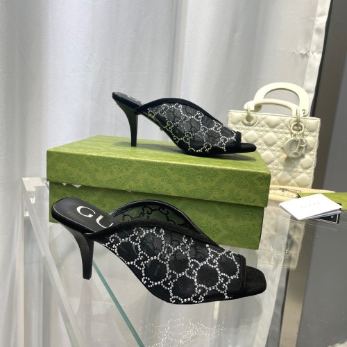 حذاء نسائي ماركة Gucci