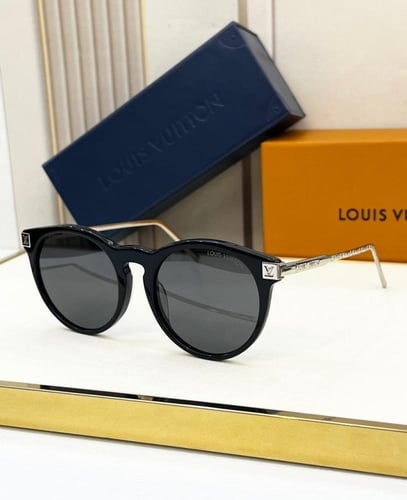 نظاره ماركة LV