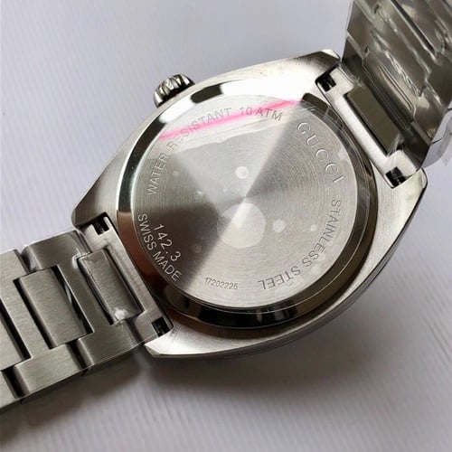 ساعة ماركة Gucci