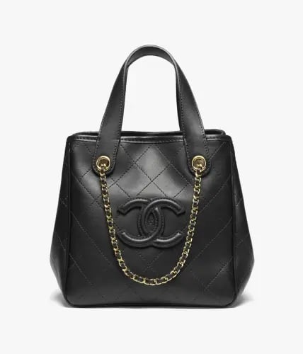 شنطة نسائية ماركة Chanel