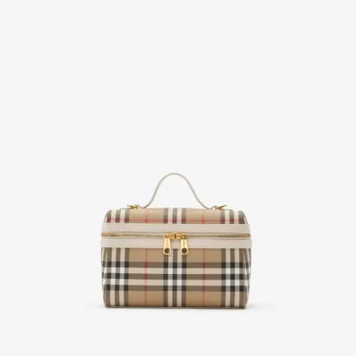 شنطه نسائية ماركة Burberry