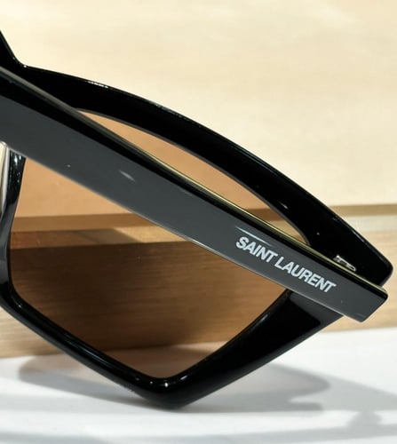 نظاره ماركة YSL