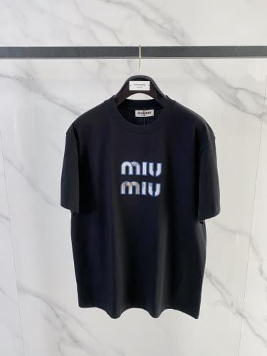 تي شيرت ماركة Miumiu