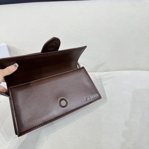 شنطة نسائية ماركة ‏JACQUEMUS