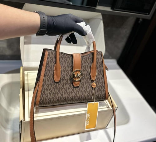 شنطه نسائية ماركة MK