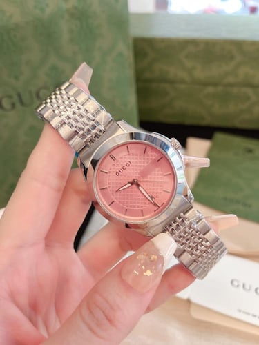 ساعة ماركة Gucci