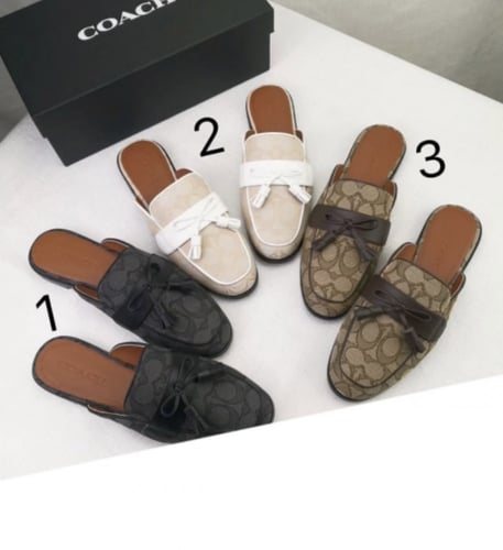 حذاء نسائي ماركة Coach